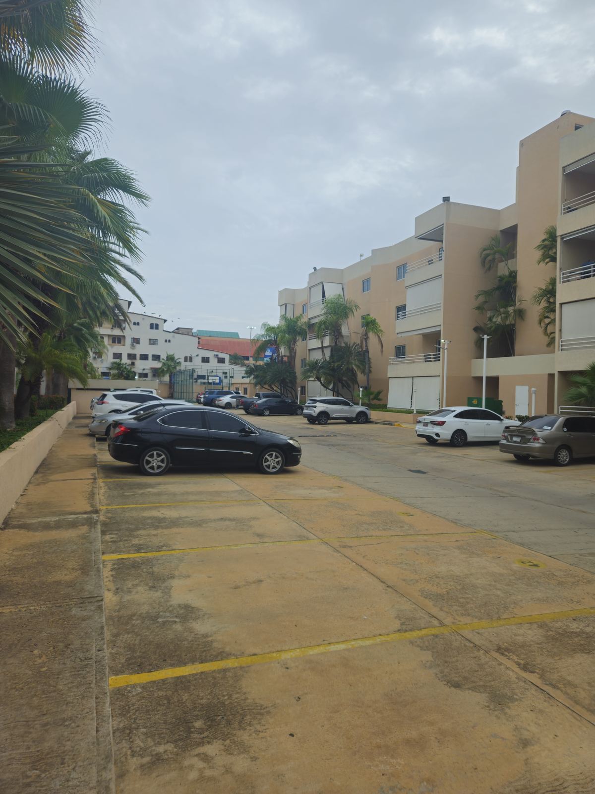 Estacionamiento del conjunto